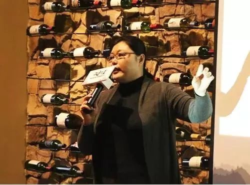 中國IDC圈研究中心高級分析師王若冰